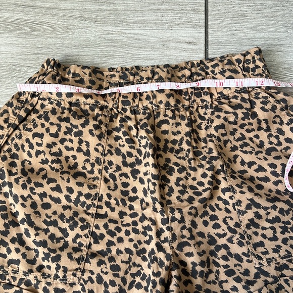 Aerie Leopard Print Paper Bag Shorts XS NWT - Picture 5 of 7